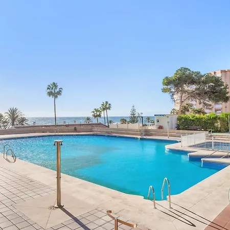 Sunny Beachfront With Pool And Aircon * Torrox